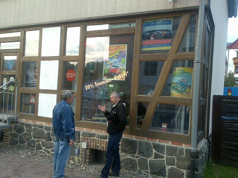 2010052710651.jpg