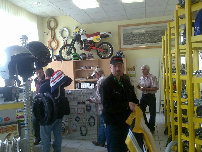2010052810703.jpg