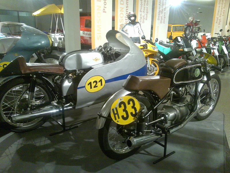 2010052810979.jpg